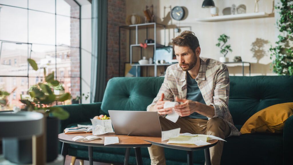 Navigating Bankruptcy for Freelancers and Independent Contractors - BlogMR3.12