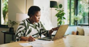 The Role of Social Media in Spousal Support Cases - BlogMR3.10